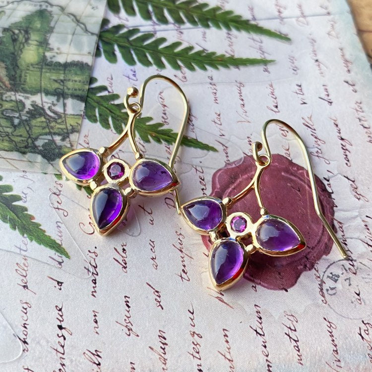 Boucles d'oreilles pendantes en or 14 carats avec améthyste violette et tourmaline rose
