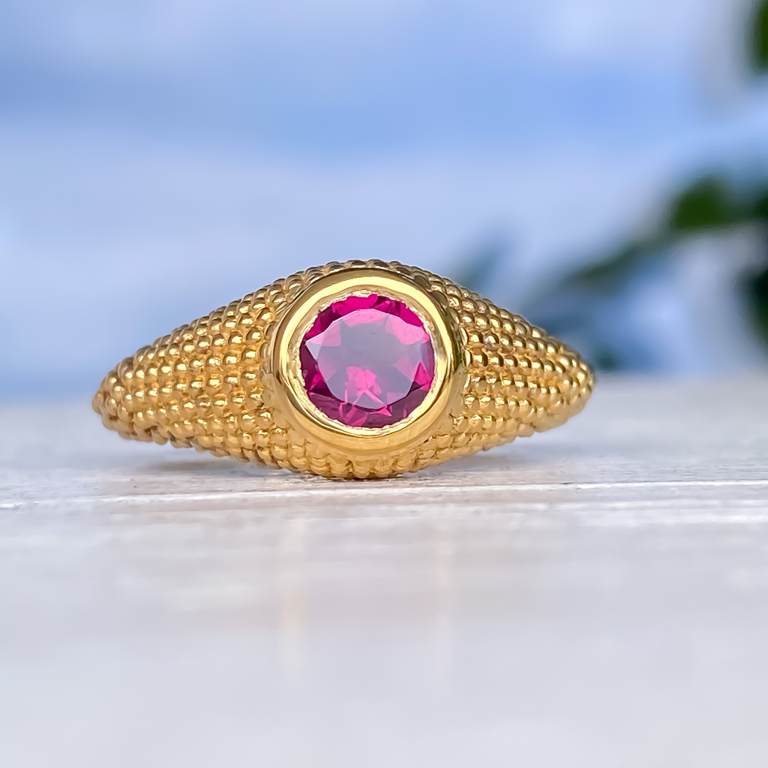 Bague Nubia en or jaune et rhodolite ronde, taille 7,25 US