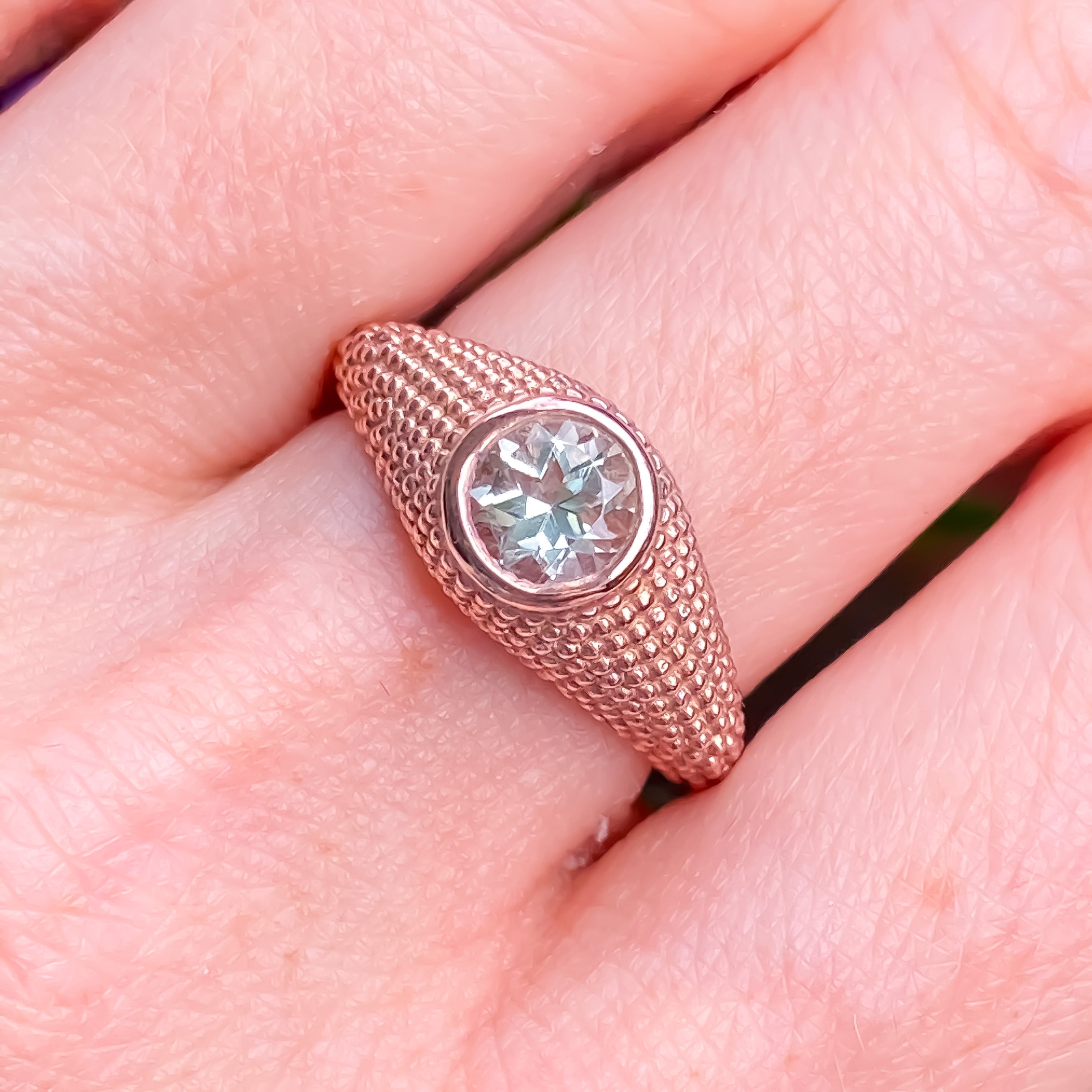 Bague Nubia en or rose et améthyste verte ronde, taille 7 US