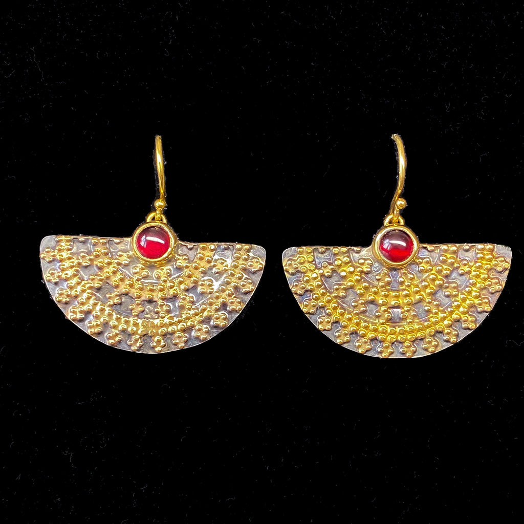 Ohrringe mit rotem Granat, königlich schwarz und gold, Sterlingsilber