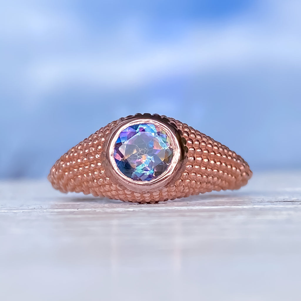 Nubia Round Garden Ring mit blauem Topas in Roségold, Größe 7,25 (US)