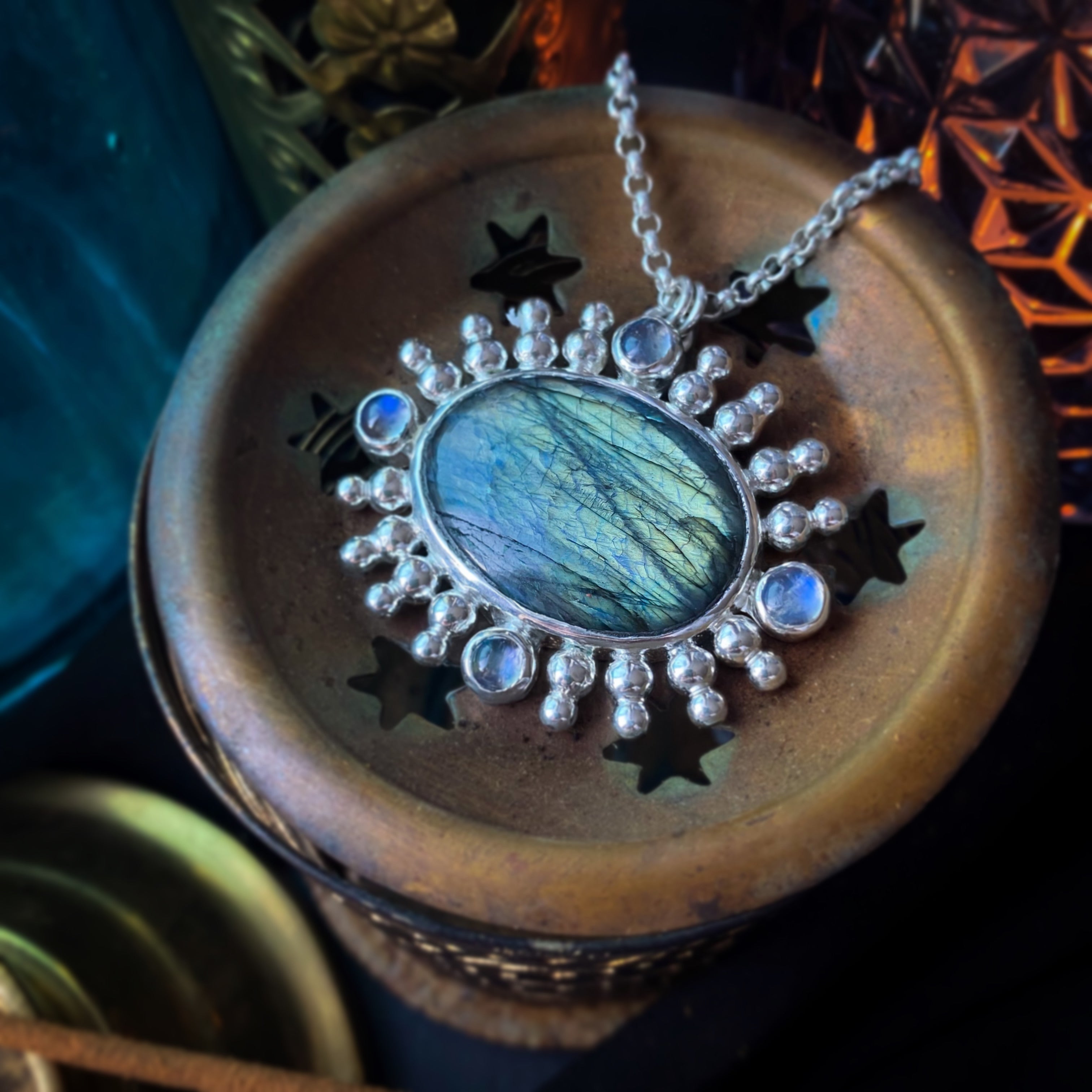 Labradorit- und Mondstein-Anhänger aus Sterlingsilber